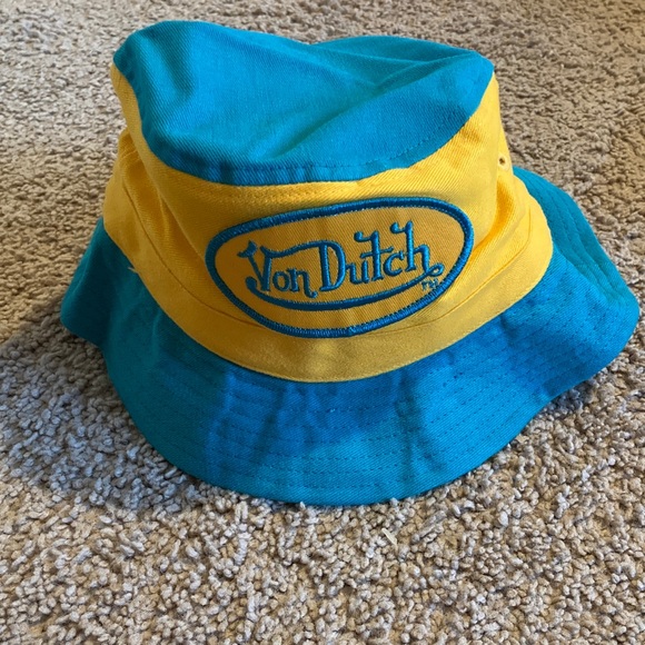 BRAND NEW Von Dutch Turquoise and Yellow Bucket Hat - Picture 1 of 3